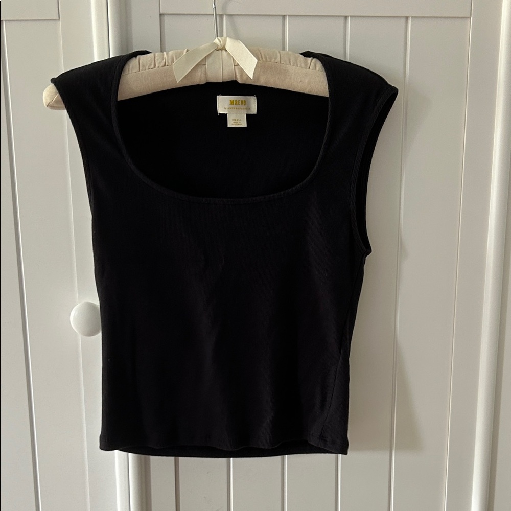 Black cotton top.